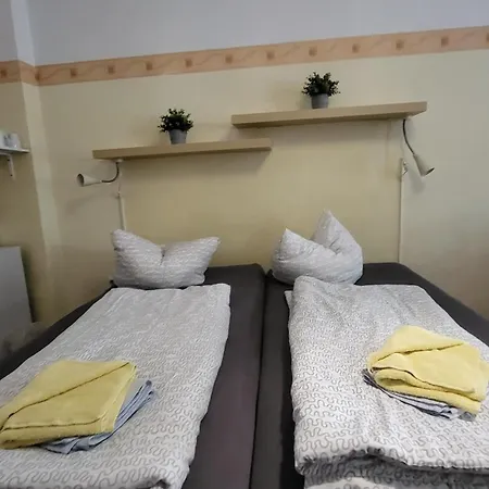 Kolo 77 * برلين