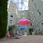 Kolo 77 Hotel *