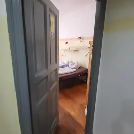 Kolo 77 Hotel